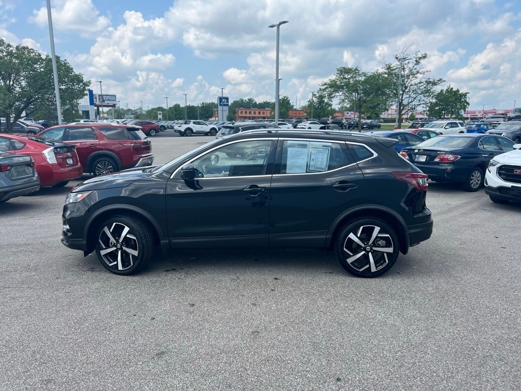 Used 2022 Nissan Rogue Sport SL with VIN JN1BJ1CW6NW498370 for sale in Indianapolis, IN